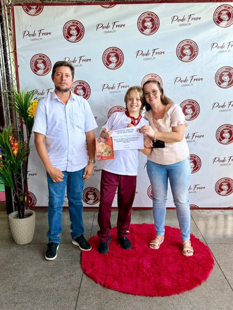 Alunos recebem medalhas da Provinha SAS e da OBMEP na Sociedade Educacional Paulo Freire — imagem 12