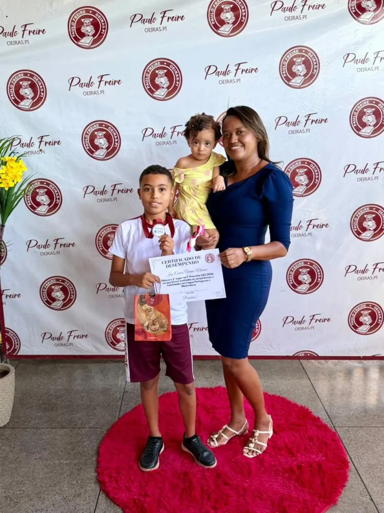 Alunos recebem medalhas da Provinha SAS e da OBMEP na Sociedade Educacional Paulo Freire — imagem 1