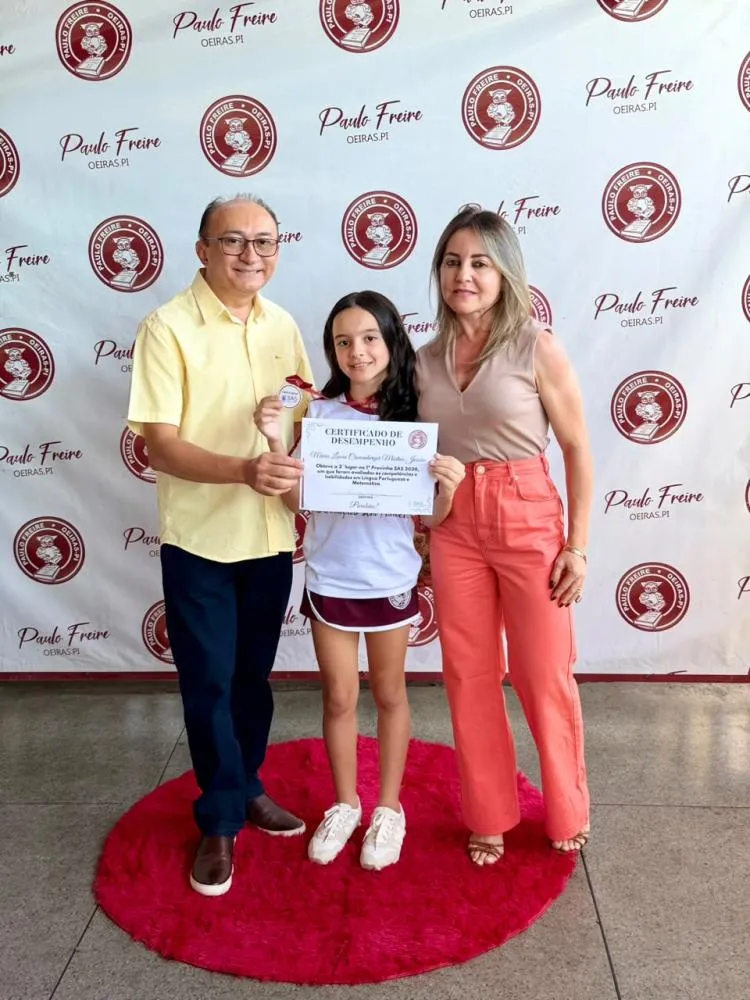 Alunos recebem medalhas da Provinha SAS e da OBMEP na Sociedade Educacional Paulo Freire — imagem 3