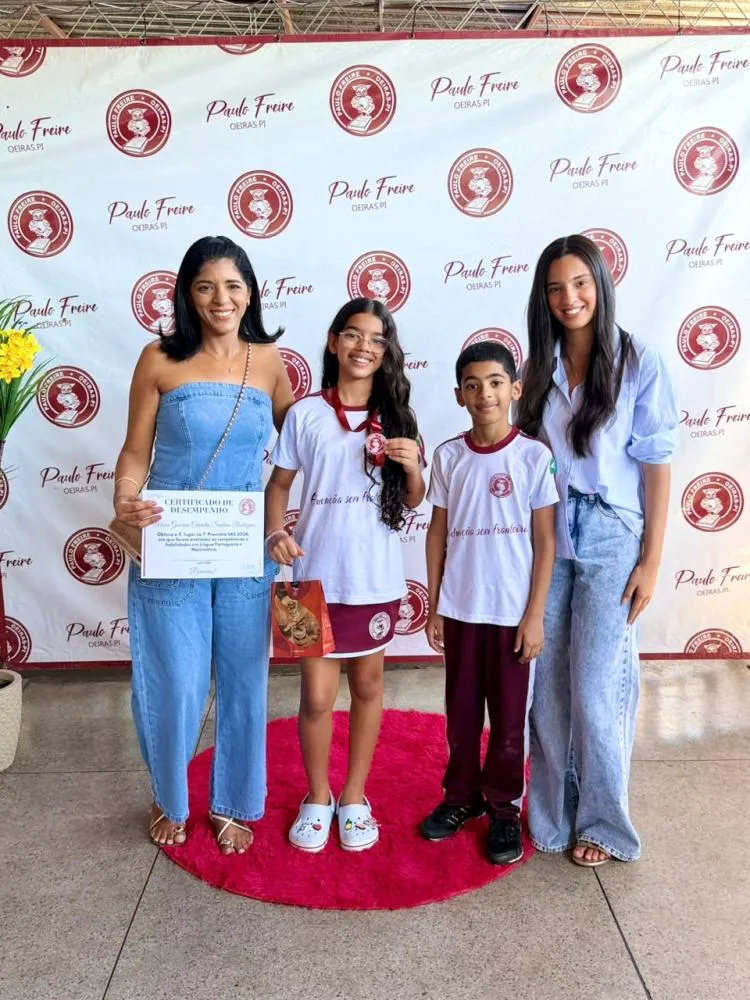 Alunos recebem medalhas da Provinha SAS e da OBMEP na Sociedade Educacional Paulo Freire — imagem 2