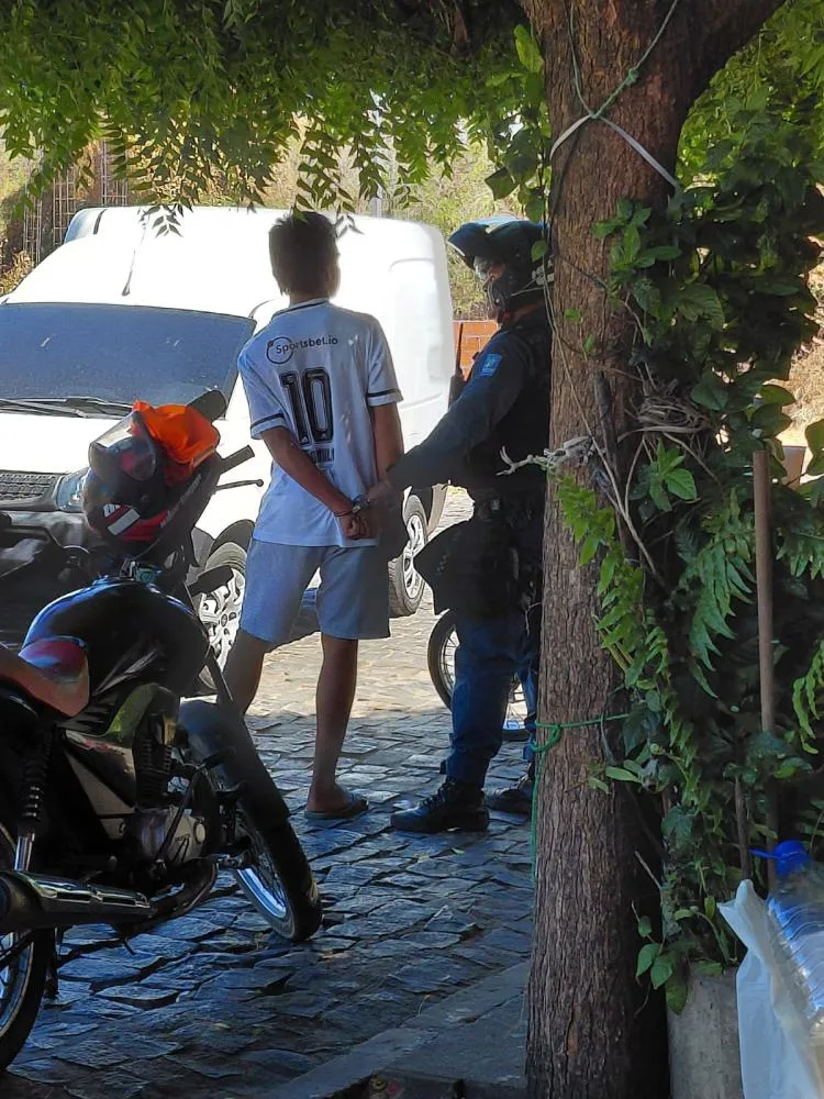 Adolescente que furtou moto em Oeiras é apreendido pela PM após furtar outra na Delegacia de Inhuma — imagem 1