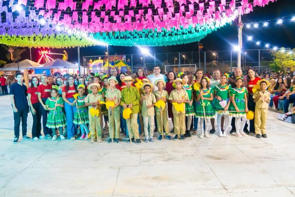 Noite das escolas marca programação do São João Coloniense com apresentações de alunos da rede municipal e shows em…
