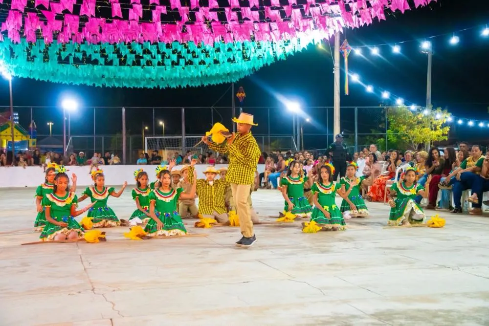 Noite das escolas marca programação do São João Coloniense com apresentações de alunos da rede municipal e shows em…