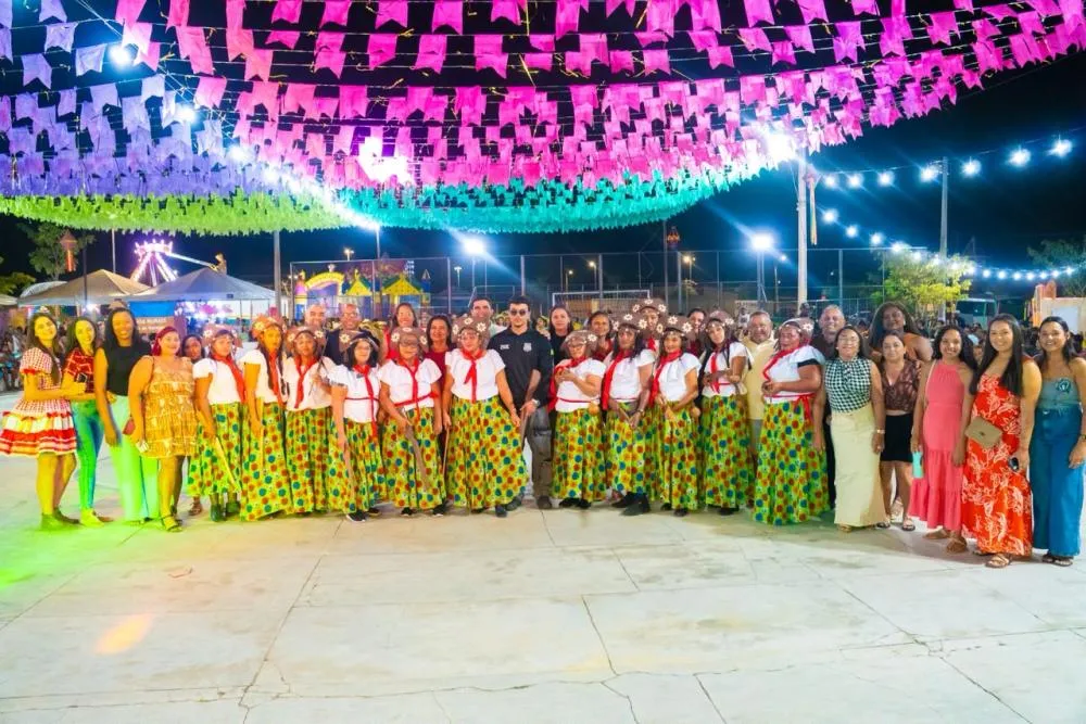 Noite das escolas marca programação do São João Coloniense com apresentações de alunos da rede municipal e shows em…