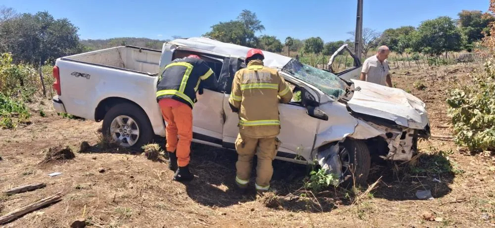 Acidente na BR-316 deixa quatro feridos nas proximidades de Elesbão Veloso — imagem 1