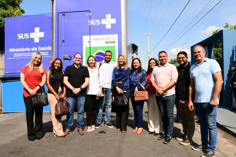 Representantes de São Miguel do Fidalgo conhecem estrutura da Carreta da Oftalmologia em Floriano — imagem 4