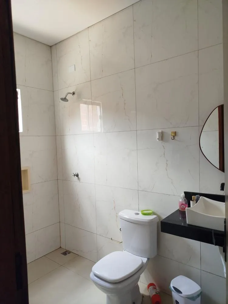 Casa à venda em Oeiras combina espaços amplos, planejamento e conforto em cada ambiente — imagem 11