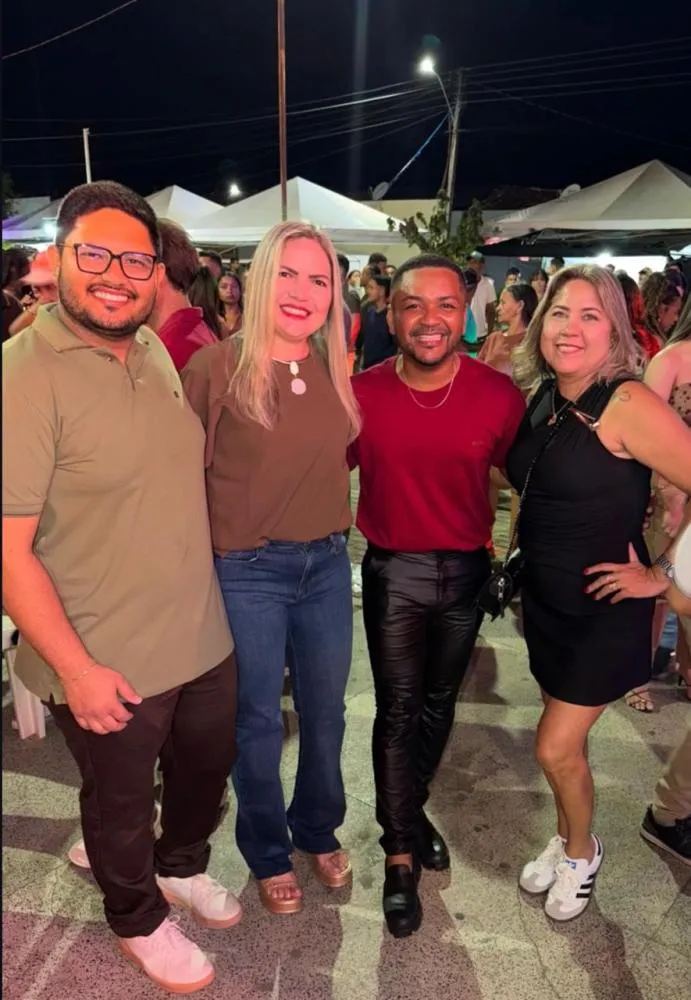 Praça lotada e público animado marcam dois dias de shows nos festejos de São Miguel do Fidalgo — imagem 4