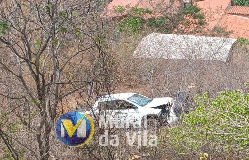 Irmão do ex-governador Wilson Martins, fica ferido após carro cair do Morro da Cruz, em Oeiras — imagem 4