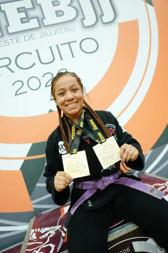 Atleta oeirense Yasmin Vitória encerra Circuito Norte-Nordeste de Jiu-Jítsu com seis medalhas e mira competição na…