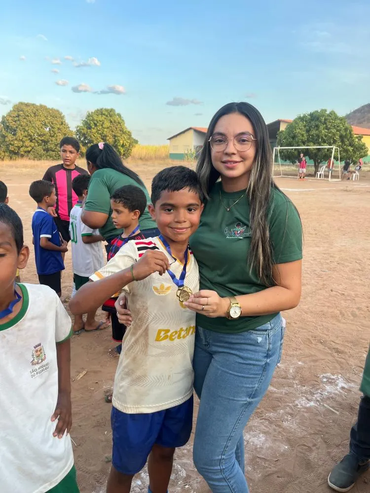 Fundação Asas realiza campeonato alusivo ao Dia das Crianças e arrecada donativos para família atingida por incêndio …
