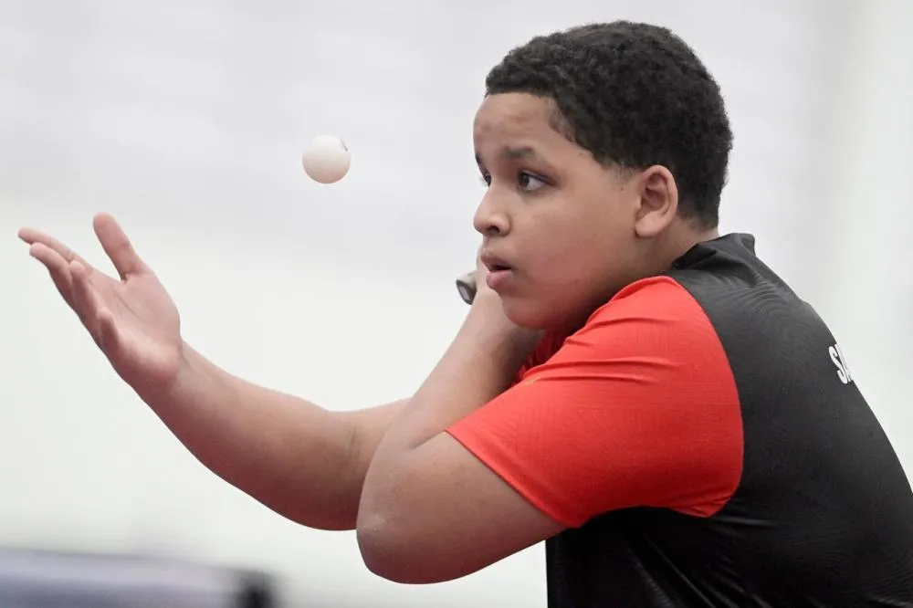 De Oeiras a Santa Catarina, mesa-tenista Israel Júnior conquista três medalhas nos Jogos da Juventude
