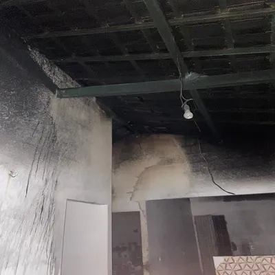 Incêndio destrói quarto de residência no bairro Barrocão, em Oeiras